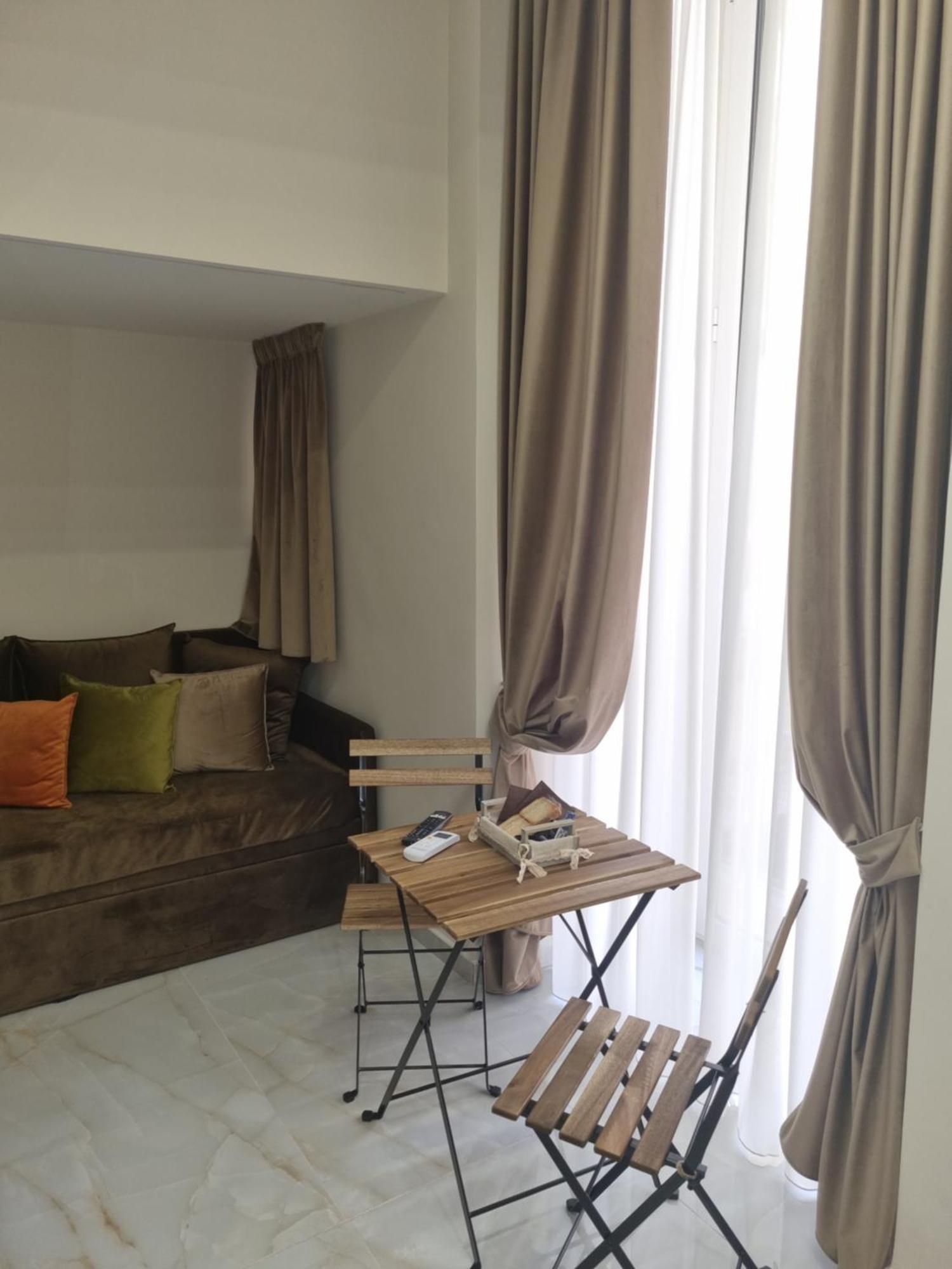 Station House 45 Bed & Breakfast Napoli Eksteriør bilde